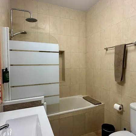 Vilanova - Shared Pool - 12 Guests - البوفيرا