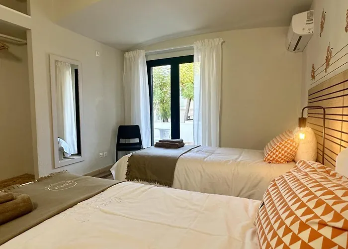 Vilanova - Shared Pool - 12 Guests - Albufeira